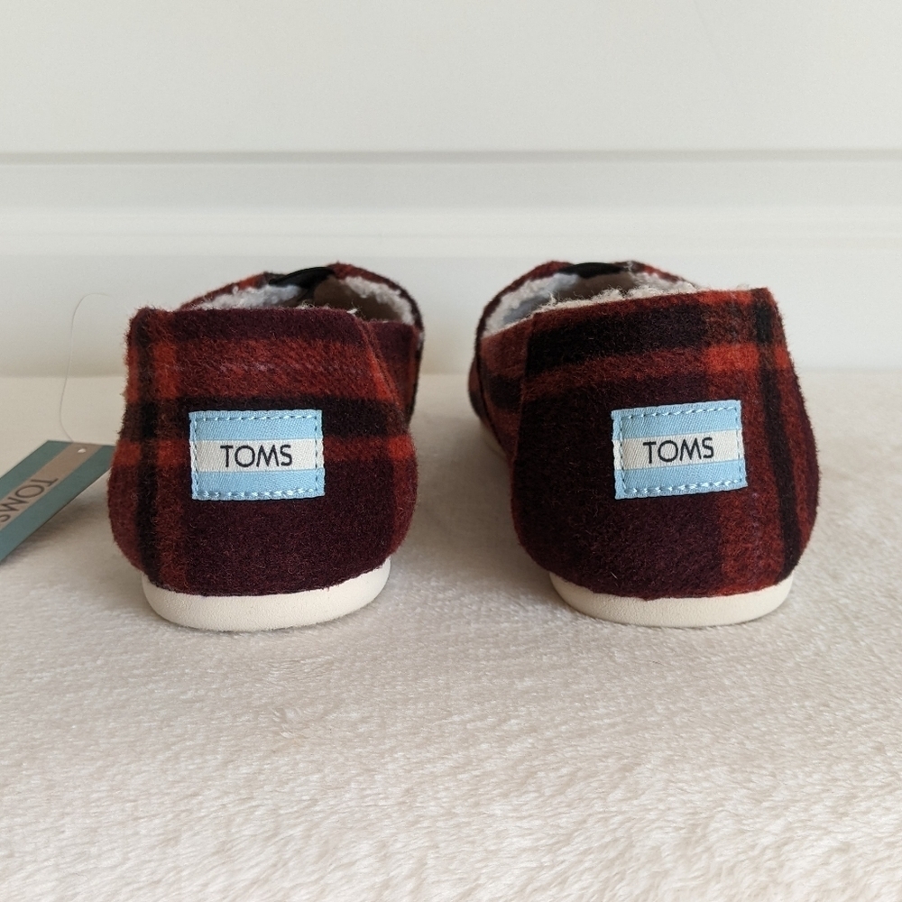 TOMS Slip On Flats Belmont Wool Blend Red Plaid Upper Faux Shearling Lined 9 NWT - Picture 8 of 13